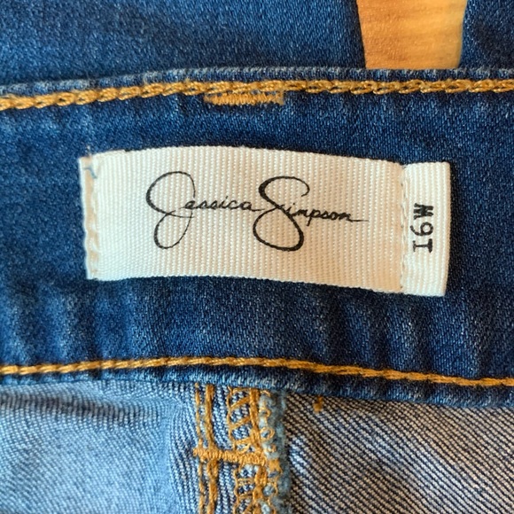 Jessica Simpson Kiss Me Super Skinny Jeans - Picture 6 of 7